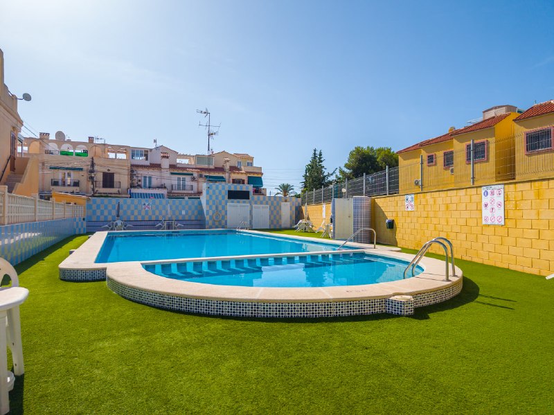 Бунгало 2 спальни в Chaparral, Torrevieja