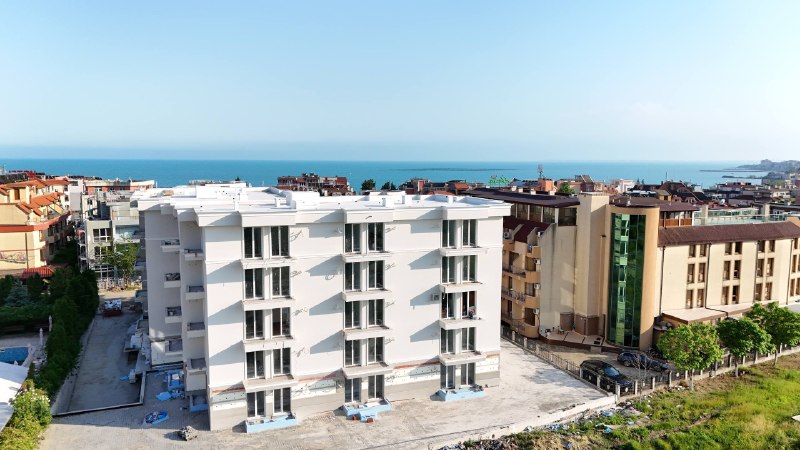 Студия 34м² в ЖК La Mer Gold B3, Несебр, 150м до моря