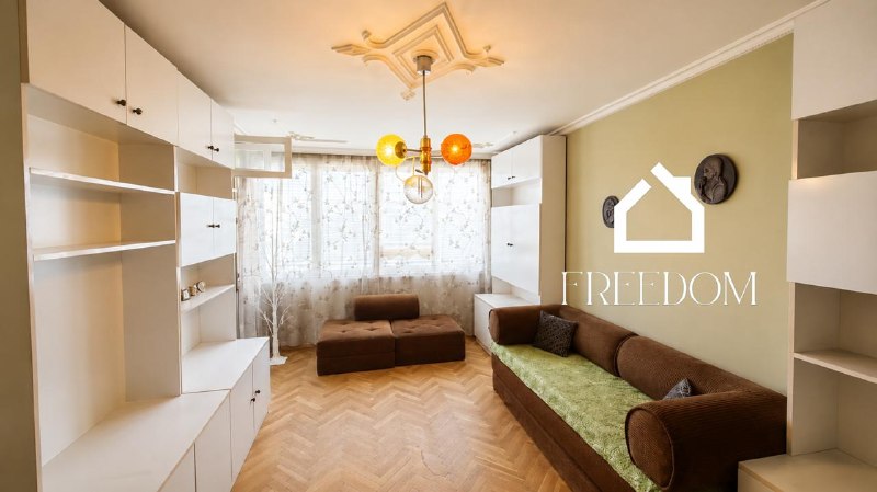 4-комнатная квартира, Колхозен пазар, Варна, 110 м²