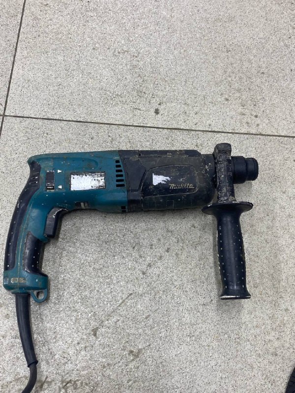 Перфоратор Makita HR2470