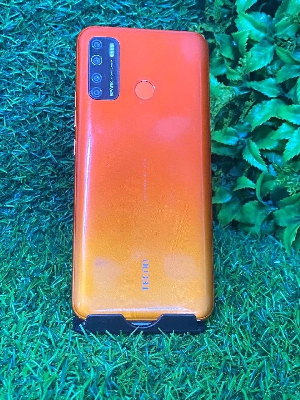 Tecno spark 5 pro 4/64gb