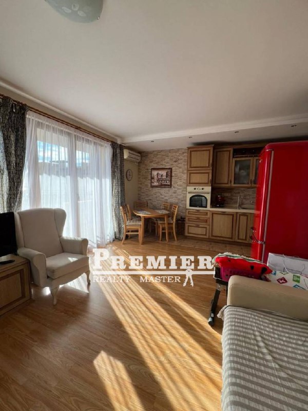 Трёхкомнатная квартира в Святом Власе, 100 м², 4 этаж, 100 м до моря