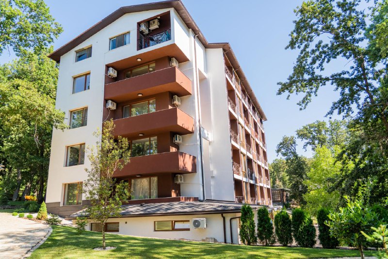4-спальная квартира в Варне, 285 м², вид на море, меблирована