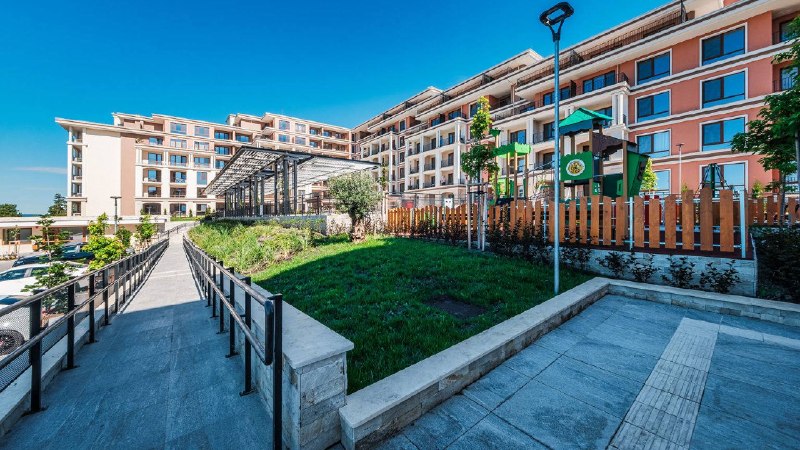 GREEN FORT SUITES, Святой Влас — апартаменты с видом на море